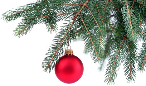 Christmas Closing Dates 2022 treebauble - Christmas Closing Dates 2022